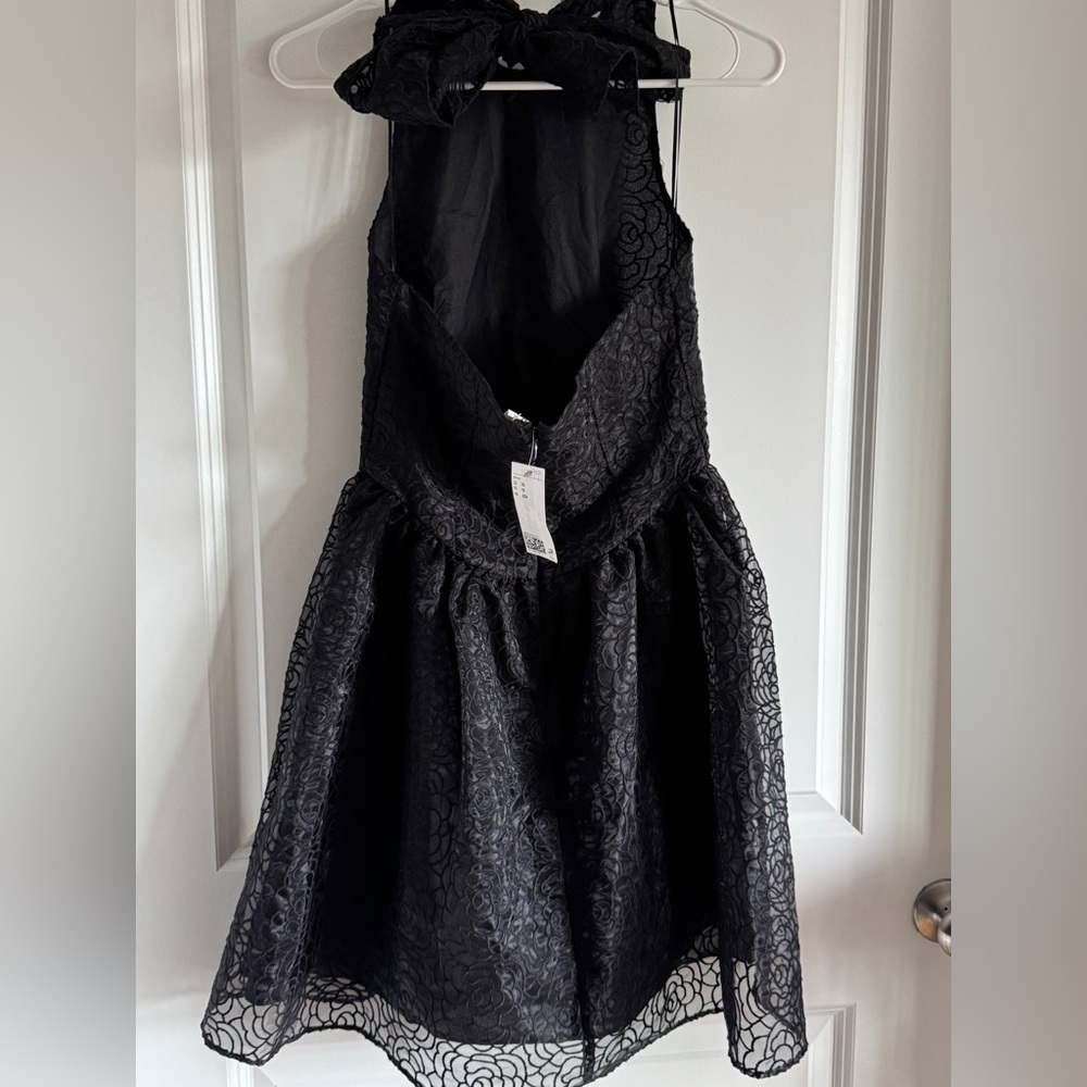 H&M EMBROIDERED HALTERNECK BLACK TEXTURED MINI DRESS - Picture 8 of 10